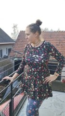 Šaty úpletové Cesmína na černé vel 36/38