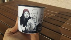 Plecháček Metallica černý lem