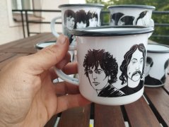 Plecháček Pink Floyd černý lem
