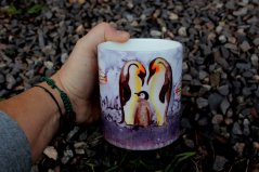 Porcelánový hrnek Zimní tučňáci na ledu