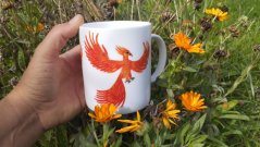 Porcelánový hrnek Pták ohnivák fénix