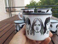 Plecháček Pink Floyd černý lem