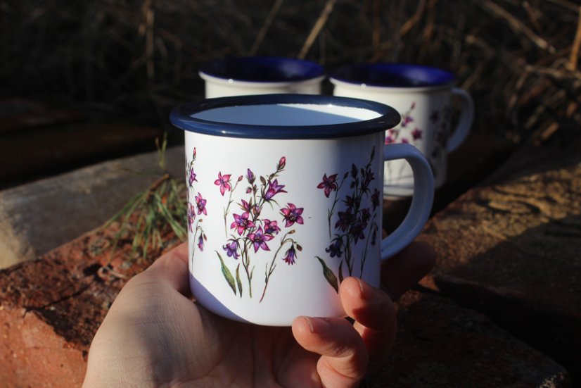 Plecháček zvonečky tmavě modrý lem Plecháček zvonečky tmavě modrý lem