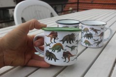 Plecháček Dinoauři barevný lem