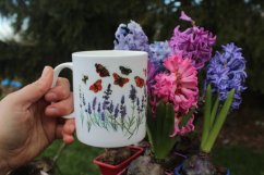 Porcelánový hrnek Levandule a motýli